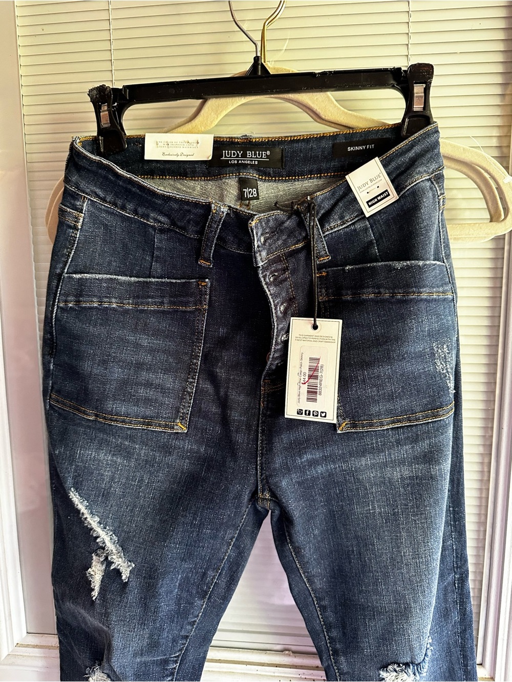 Judy Blue womens Dark Indigo Skinny Jeans with Distressed Detail New With Tags